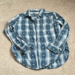 “Hollister- Flannel Button Down size large”